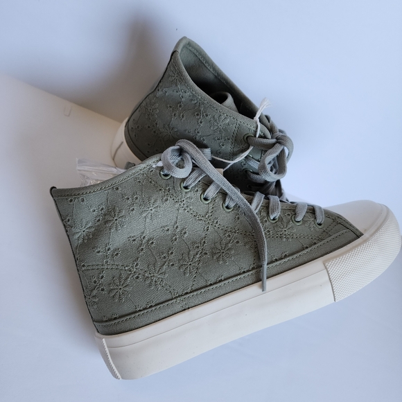 AMERICAN EAGLE High-Top Sneaker Size 8 - Picture 7 of 11